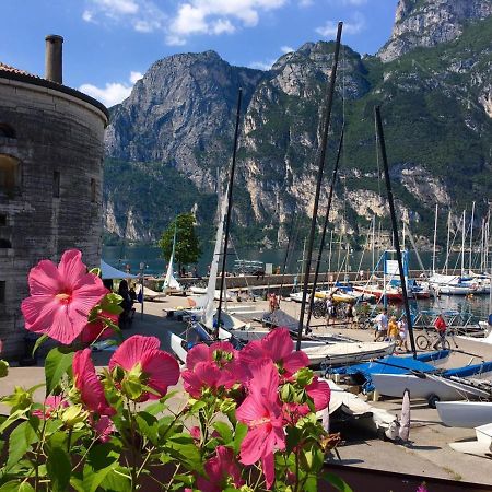 Le Peonie Appartement Riva del Garda Buitenkant foto
