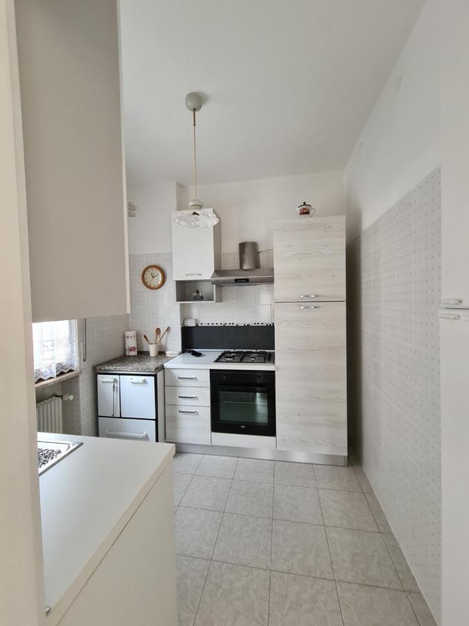 Le Peonie Appartement Riva del Garda Buitenkant foto