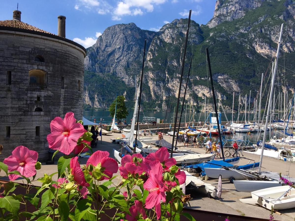 Le Peonie Appartement Riva del Garda Buitenkant foto